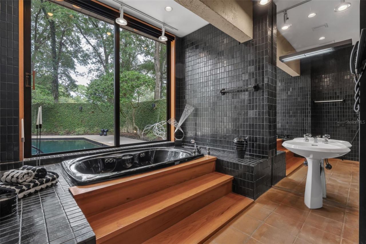 111 Sand Pine Lane, Longwood, FL 32779 Photo