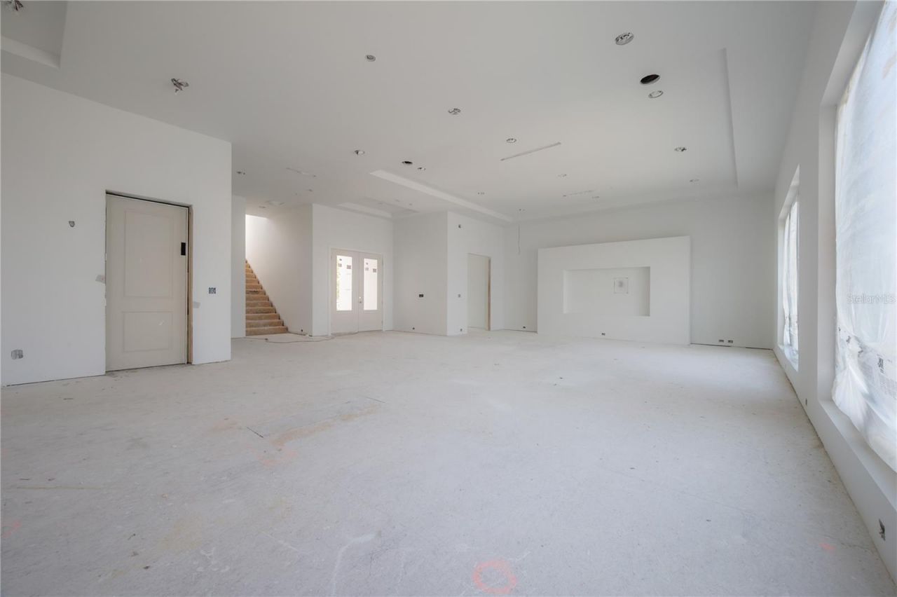 654 Geneva Place, Tampa, FL 33606 Photo