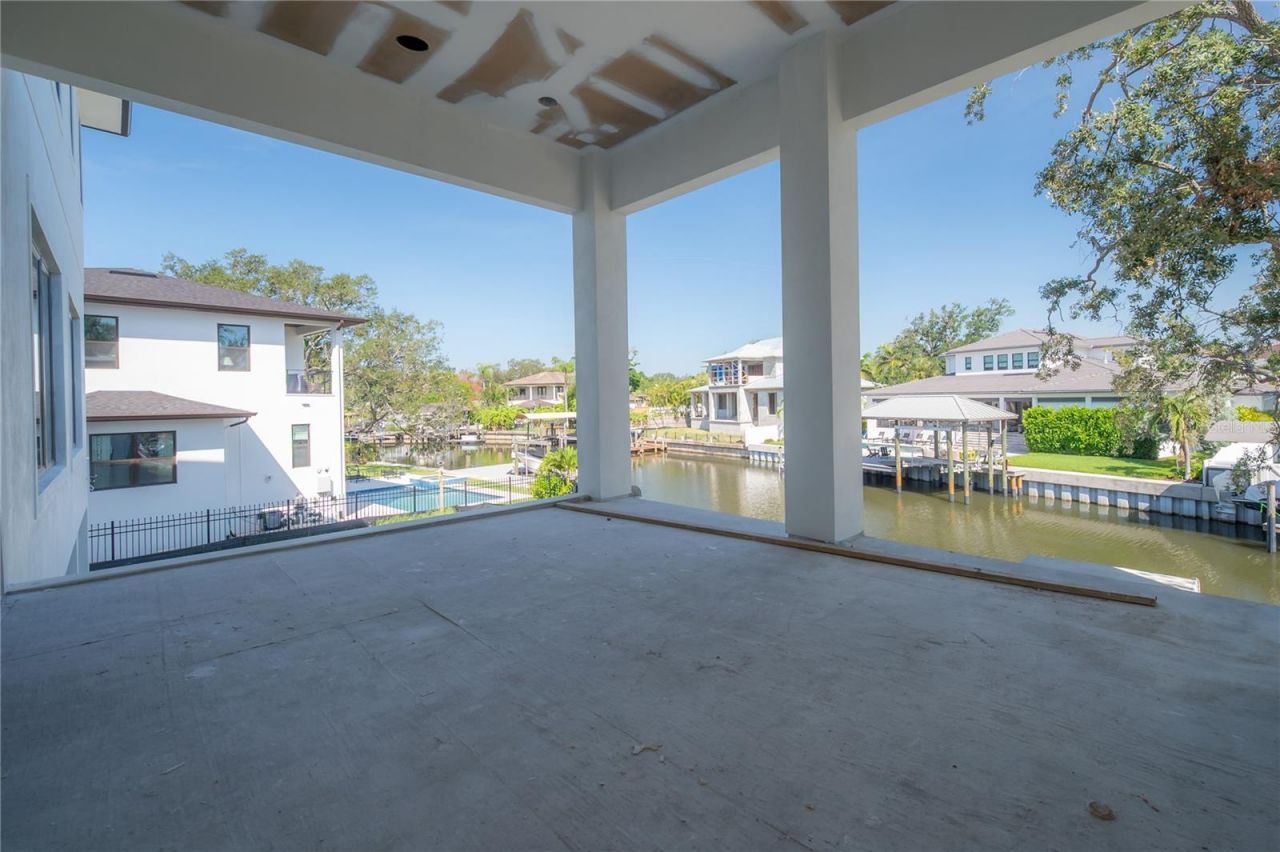 654 Geneva Place, Tampa, FL 33606 Photo