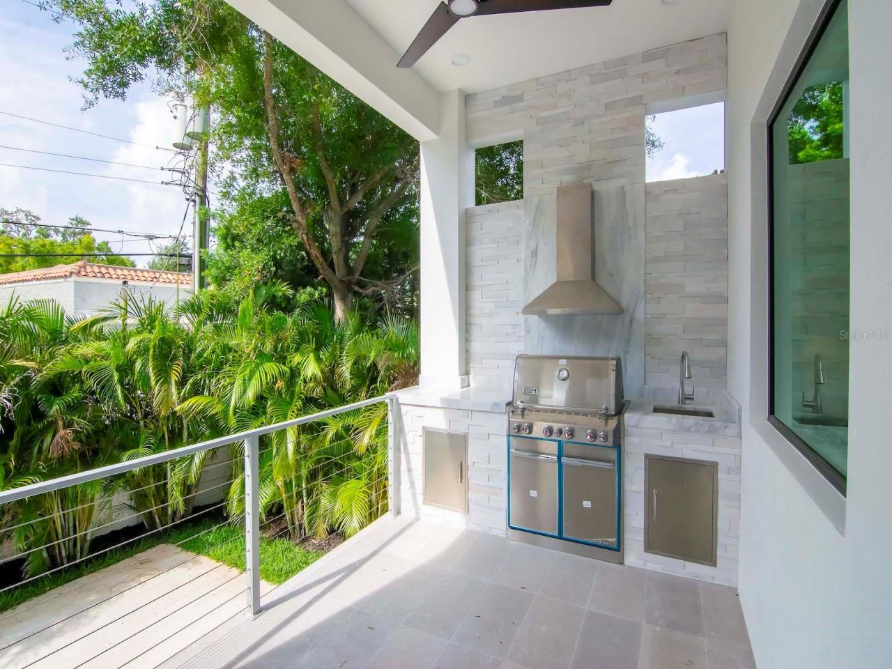 654 Geneva Place, Tampa, FL 33606 Photo