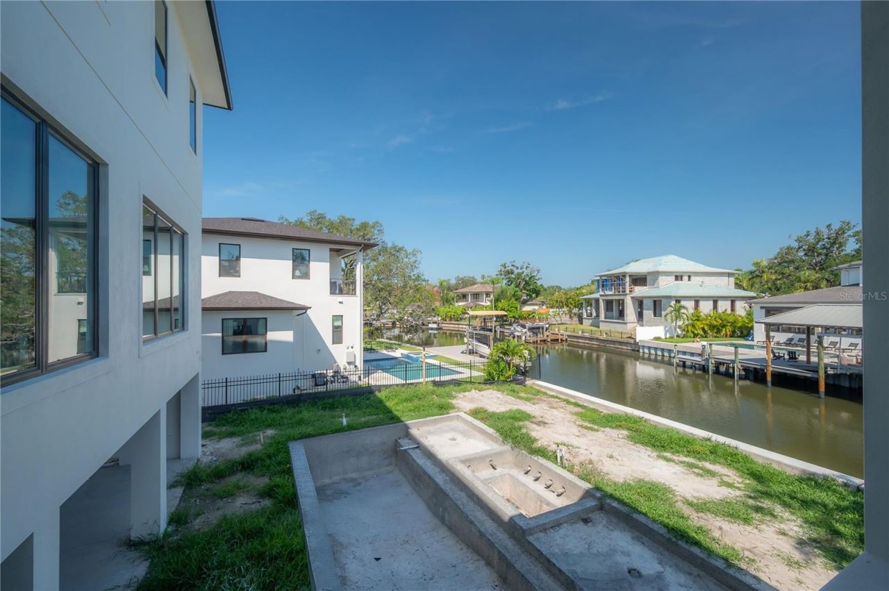 654 Geneva Place, Tampa, FL 33606 Photo