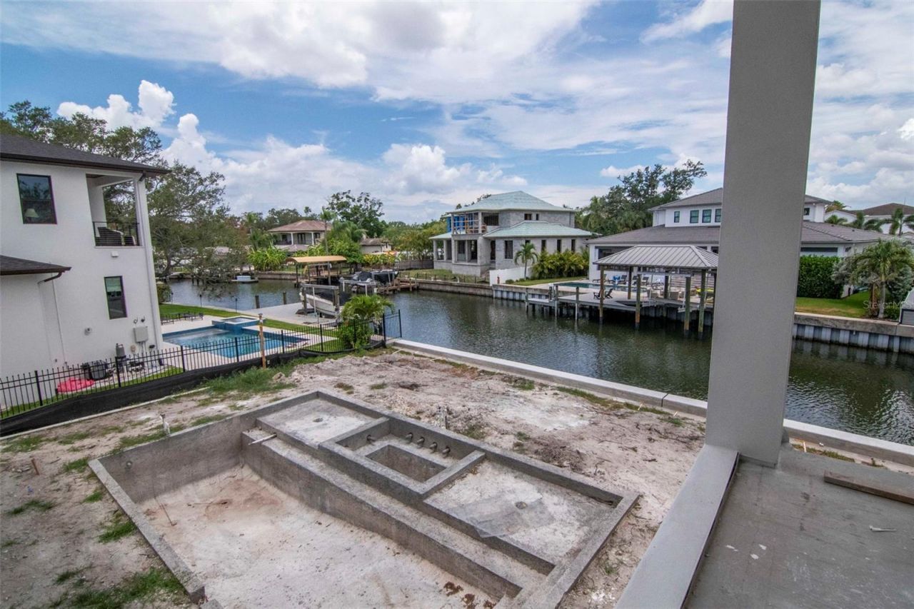 654 Geneva Place, Tampa, FL 33606 Photo