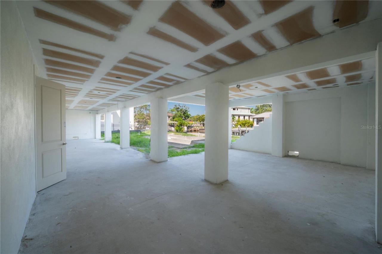 654 Geneva Place, Tampa, FL 33606 Photo