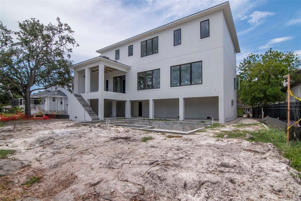 654 Geneva Place, Tampa, FL 33606 Photo