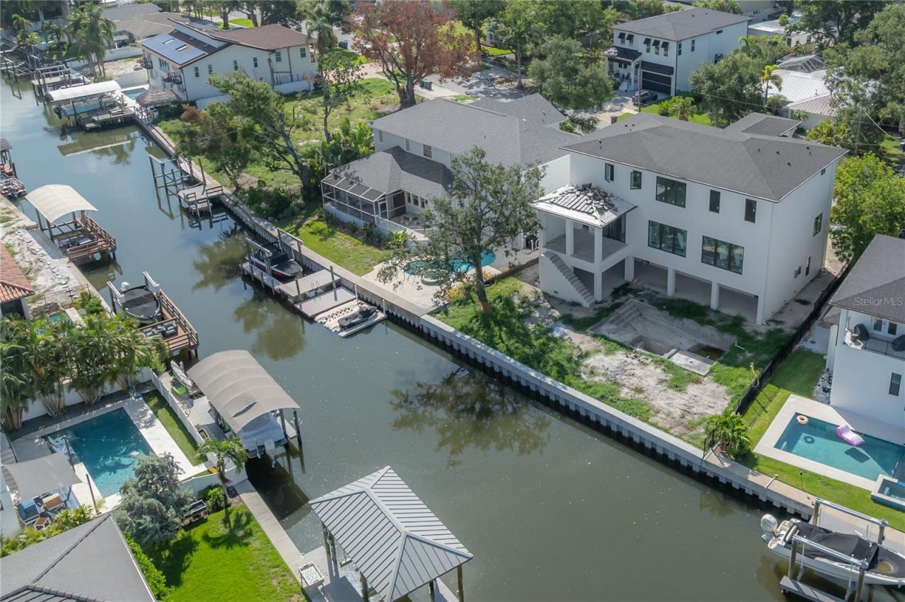 654 Geneva Place, Tampa, FL 33606 Photo