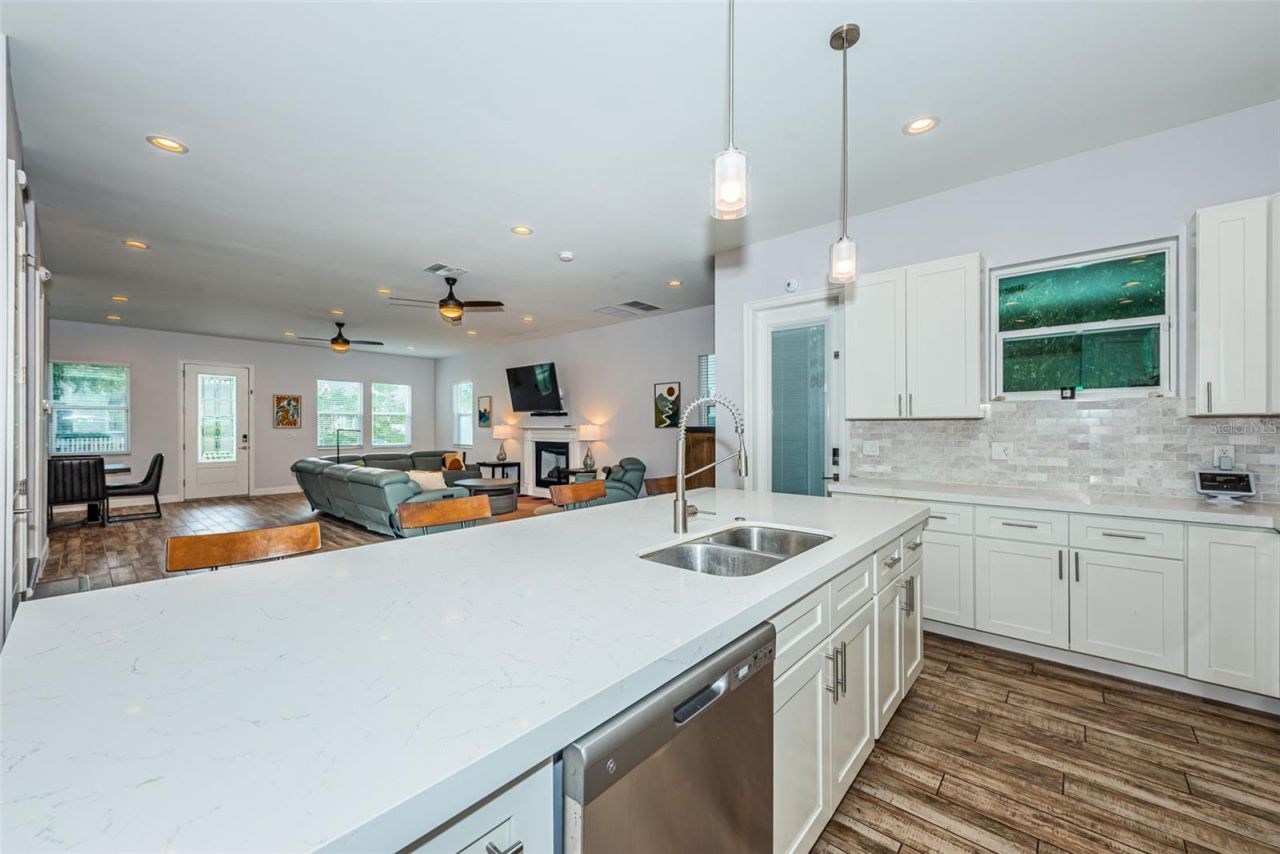 2430 6th Avenue N, Saint Petersburg, FL 33713 Photo