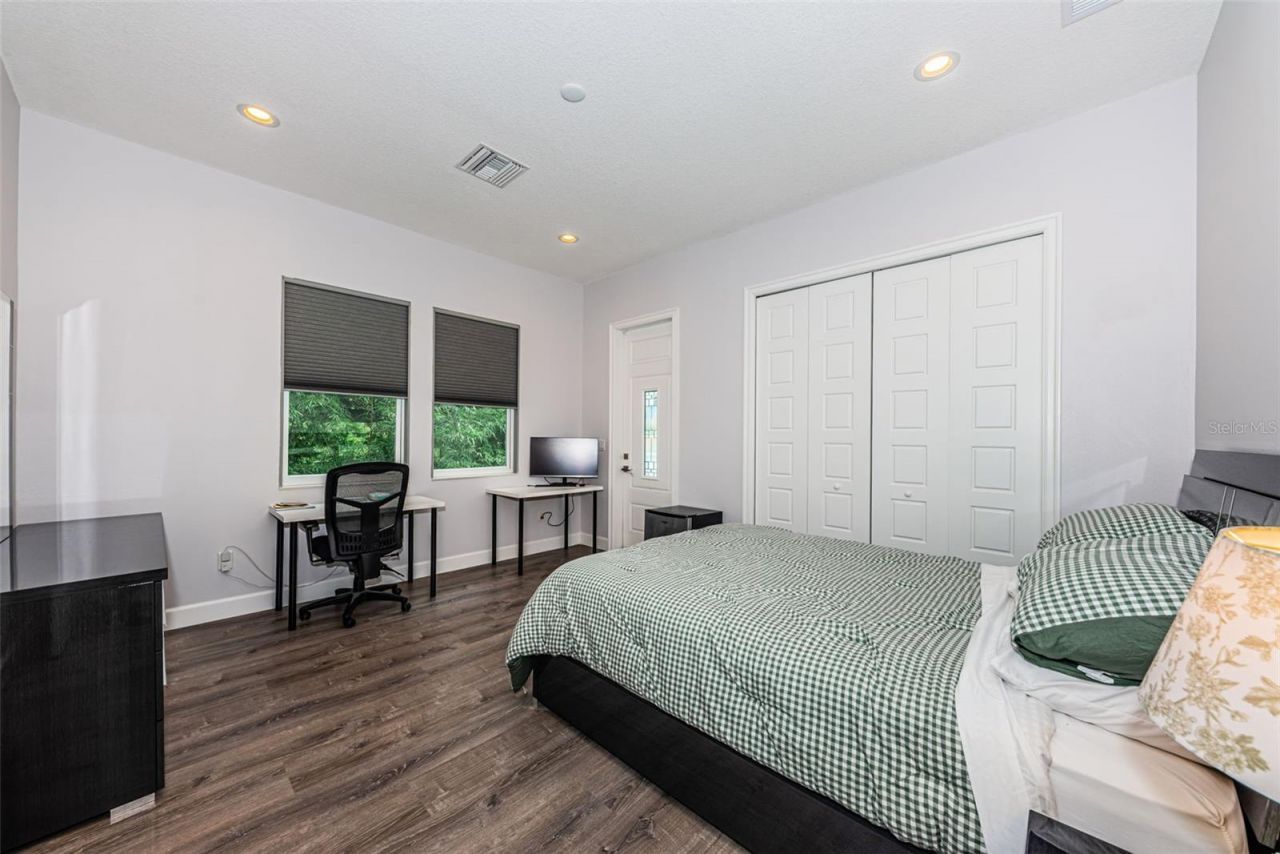 2430 6th Avenue N, Saint Petersburg, FL 33713 Photo