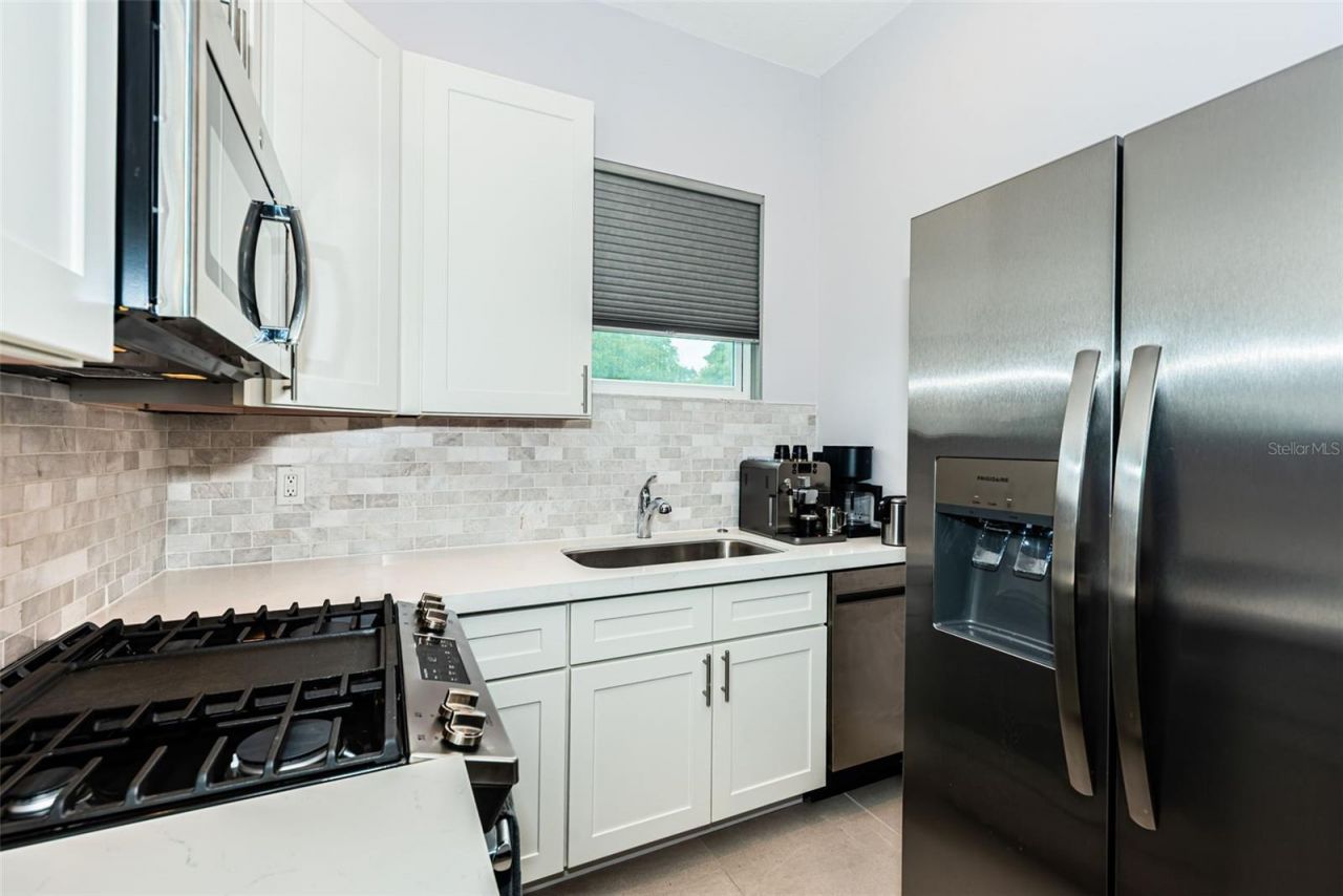 2430 6th Avenue N, Saint Petersburg, FL 33713 Photo