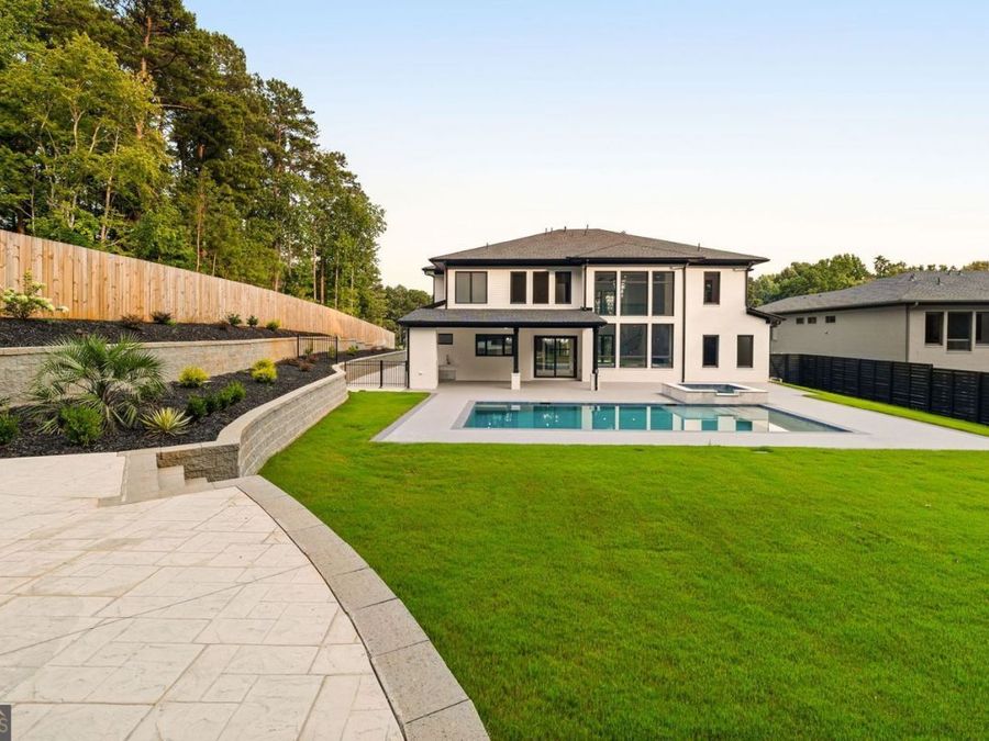 Property Image 11