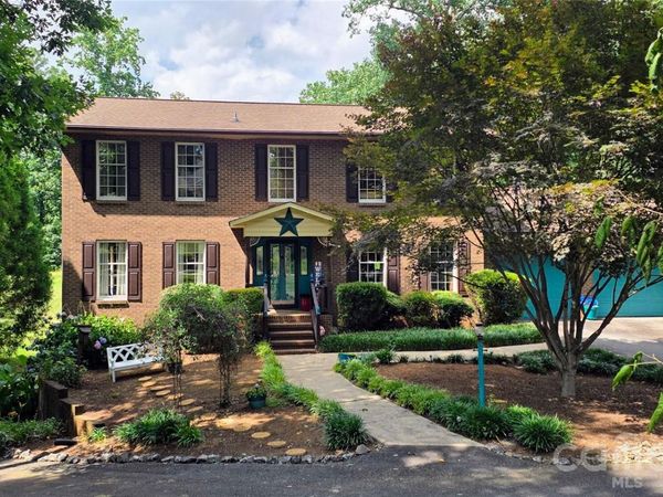 3110 Ninth Tee Drive , Newton, NC 28658