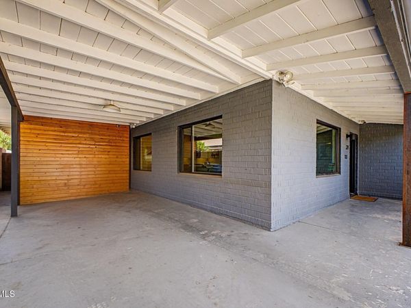 321 E WHITTON Avenue, Phoenix, AZ 85012