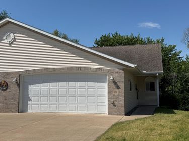 196 Janet Marie Lane, Winona, MN 55987