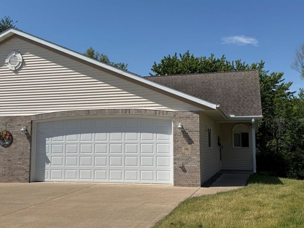 196 Janet Marie Lane, Winona, MN 55987