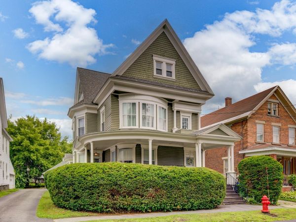 17 2nd Avenue, Gloversville, NY 12078