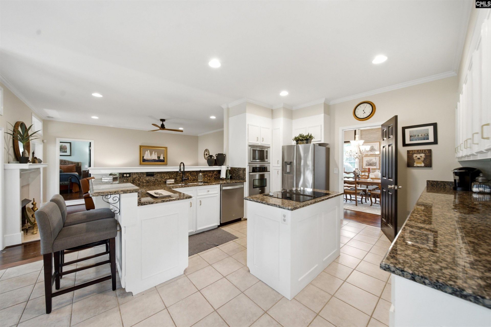 66 Mallet Hill Court  Photo 11