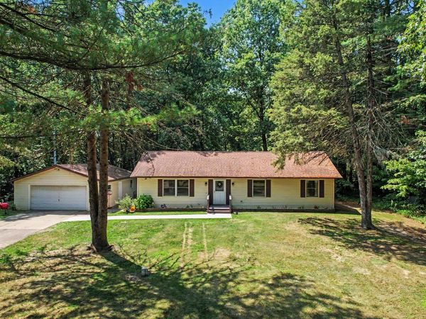 21321 Clear Lake Avenue, Battle Creek, MI 49014