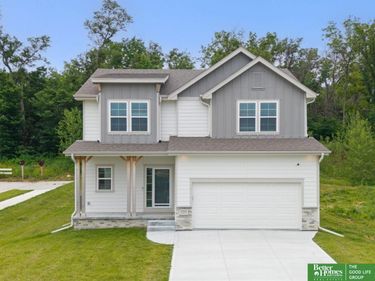 17451 Tucker Street, Bennington, NE 68007