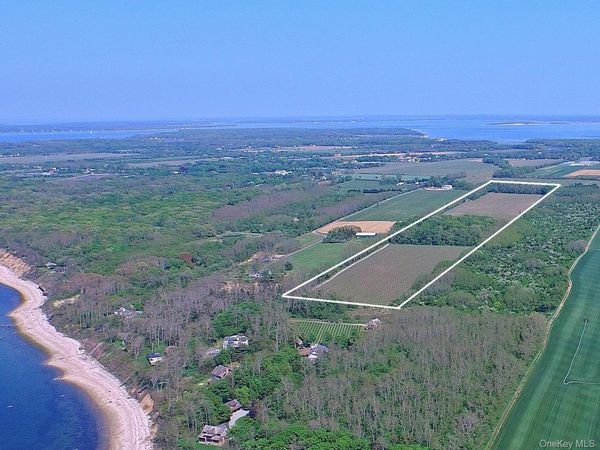 Peconic, NY 11958
