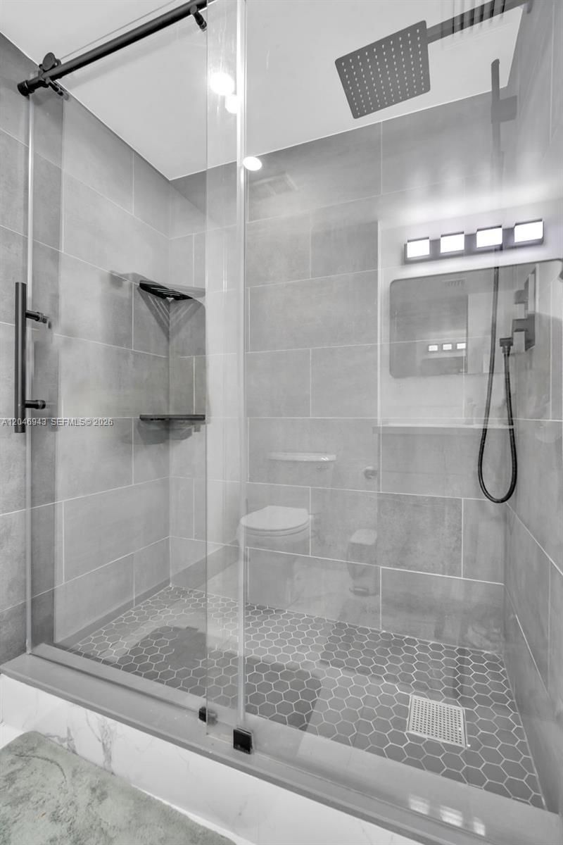 1000 W Island Blvd, Unit 1206, Aventura, FL 33160 Photo