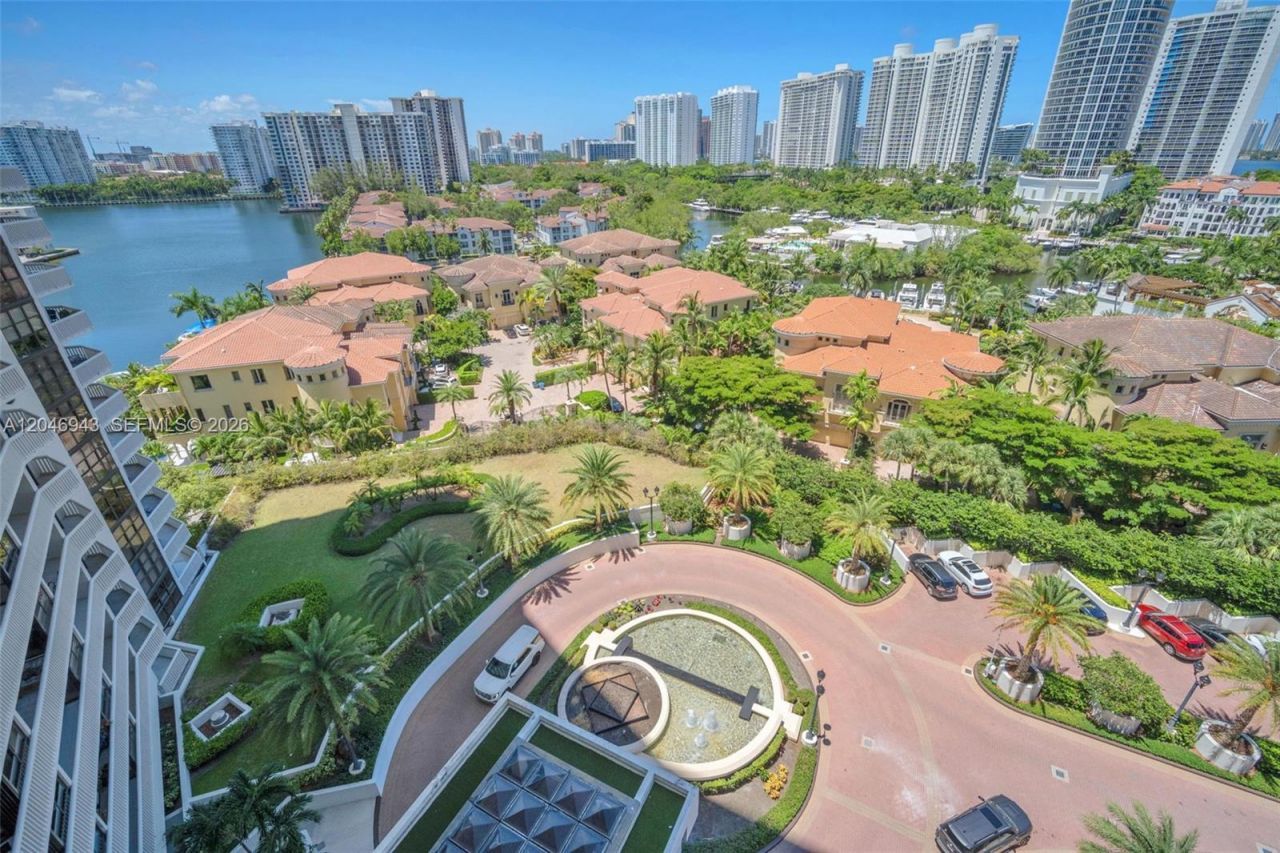 1000 W Island Blvd, Unit 1206, Aventura, FL 33160 Photo