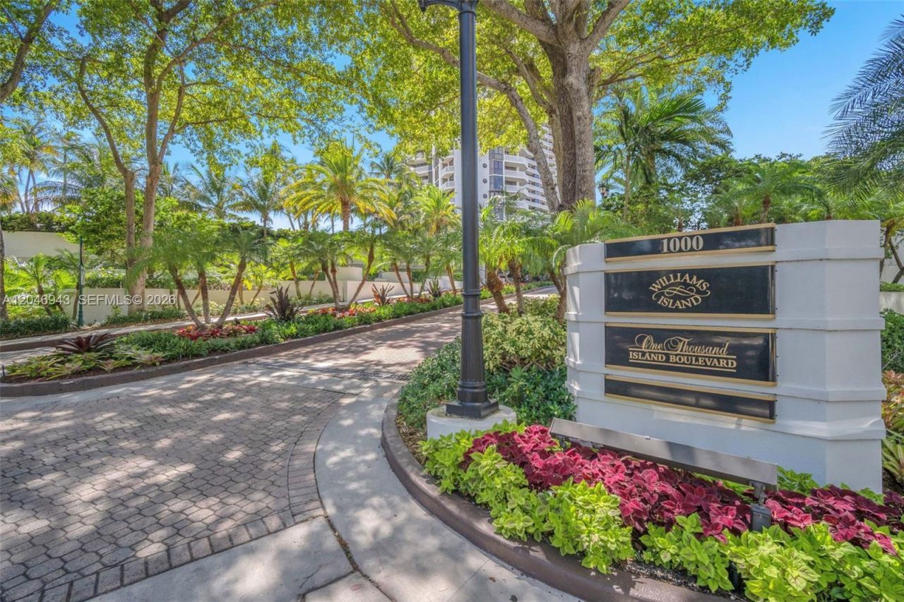 1000 W Island Blvd, Unit 1206, Aventura, FL 33160 Photo