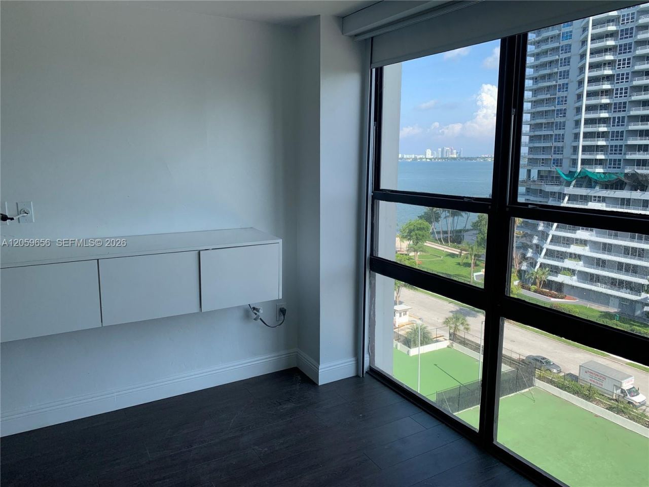 600 NE 36th St , Unit 1017, Miami, FL 33137 Photo
