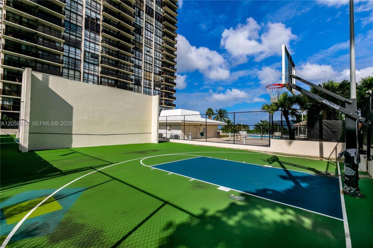 600 NE 36th St , Unit 1017, Miami, FL 33137 Photo