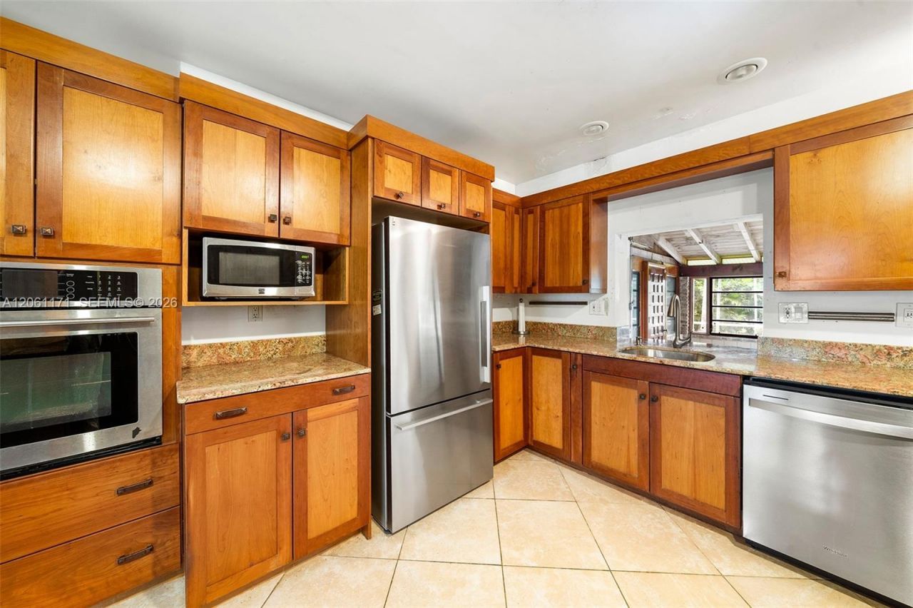 6801 SW 82nd Ave , Miami, FL 33143 Photo