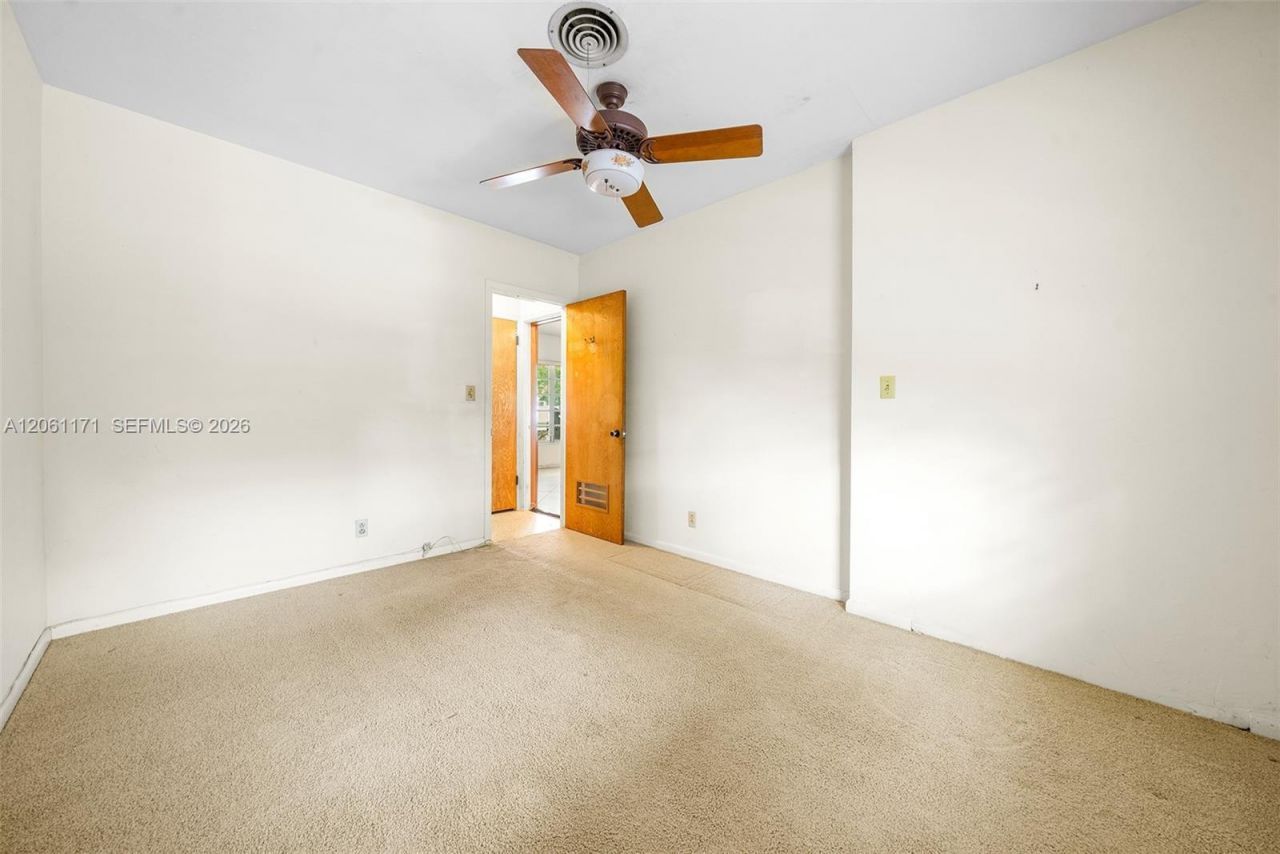 6801 SW 82nd Ave , Miami, FL 33143 Photo