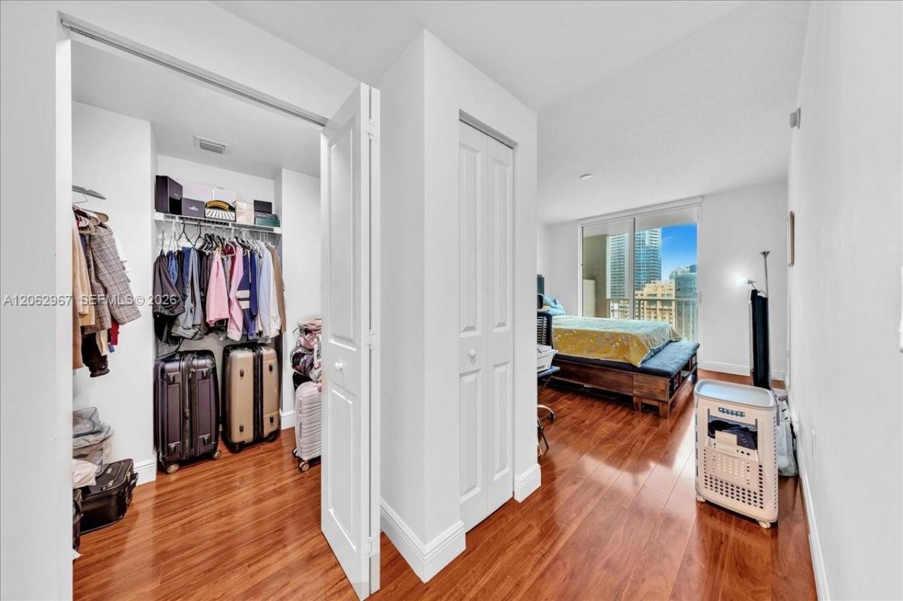 1250 S Miami Ave, Unit 2106, Miami, FL 33130 Photo