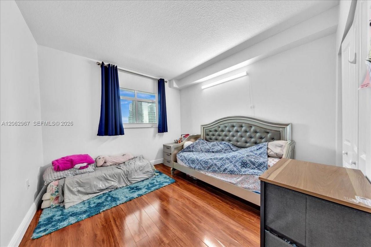 1250 S Miami Ave, Unit 2106, Miami, FL 33130 Photo