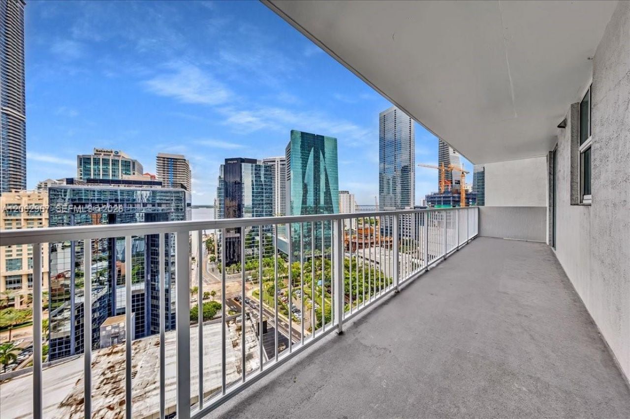 1250 S Miami Ave, Unit 2106, Miami, FL 33130 Photo