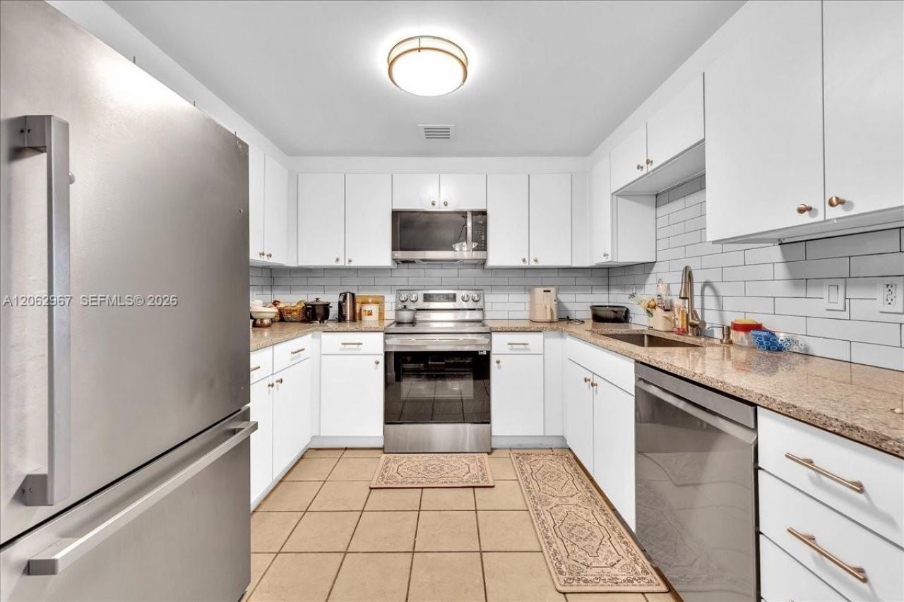 1250 S Miami Ave, Unit 2106, Miami, FL 33130 Photo