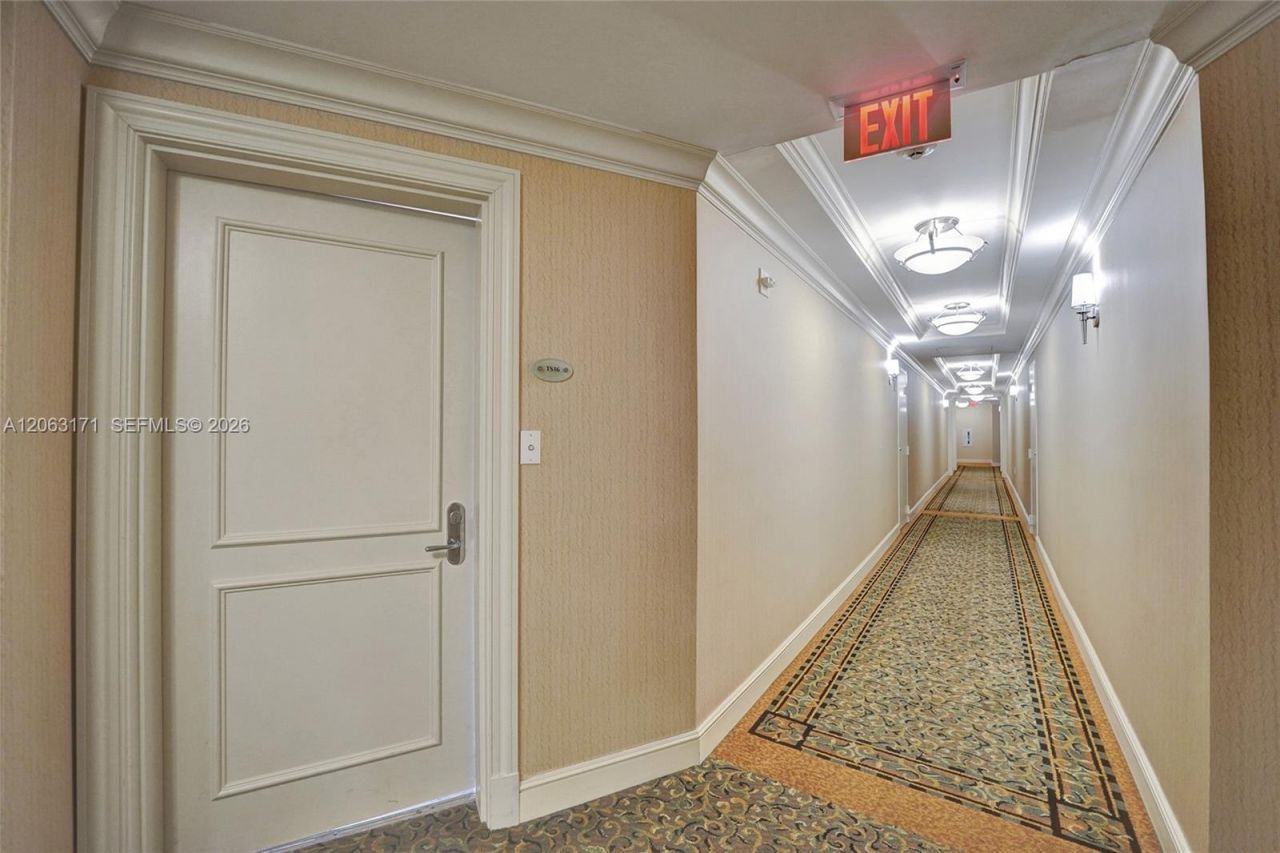 19900 E Country Club Dr , Unit TS16, Aventura, FL 33180 Photo