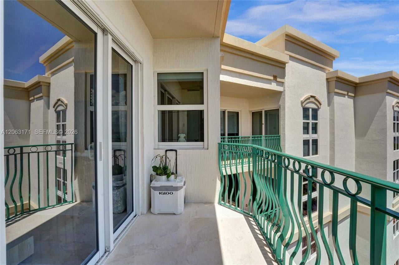 19900 E Country Club Dr , Unit TS16, Aventura, FL 33180 Photo