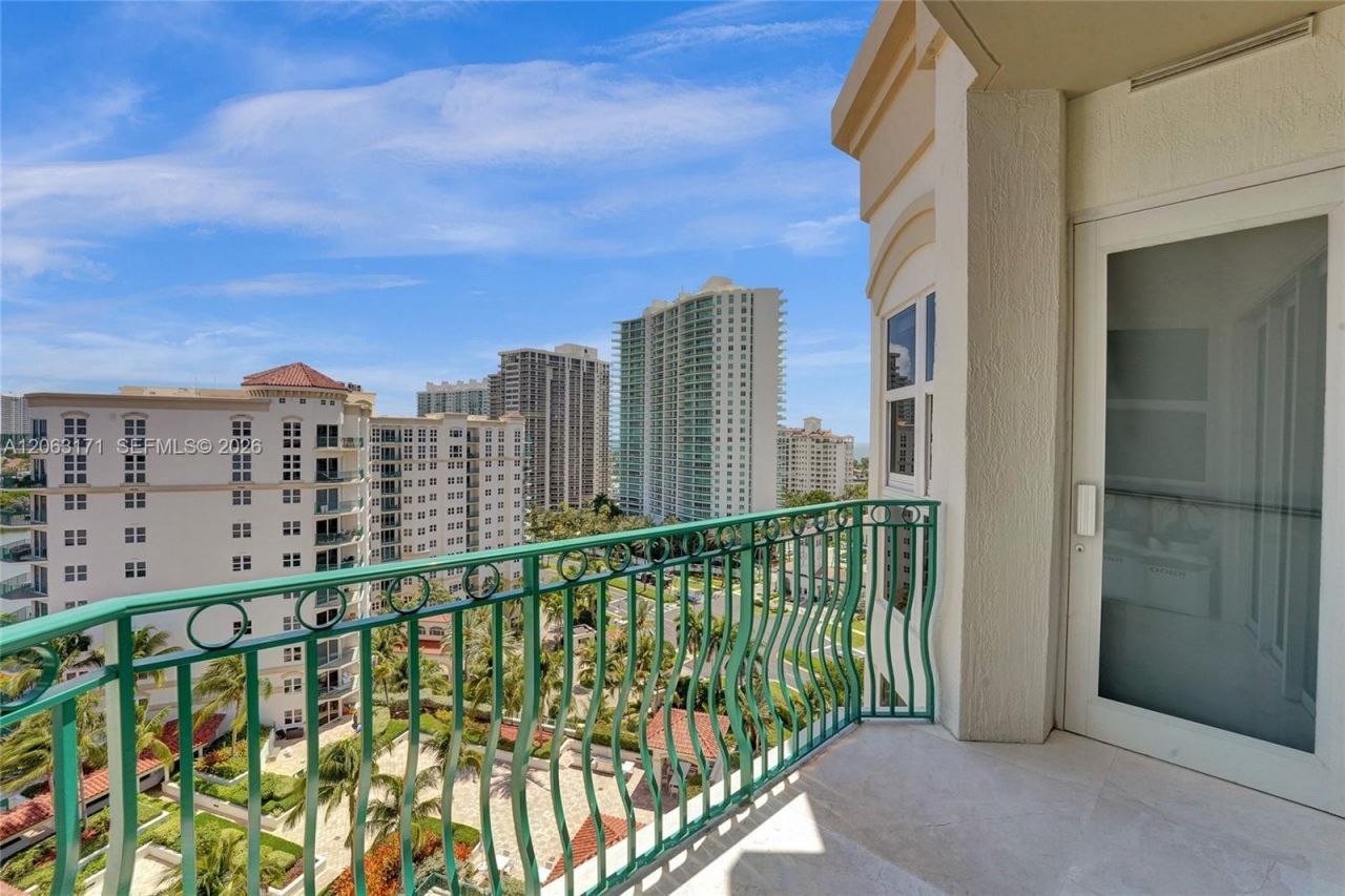 19900 E Country Club Dr , Unit TS16, Aventura, FL 33180 Photo