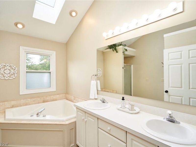 234 Newfield Circle , Medina, OH 44256 Photo 20