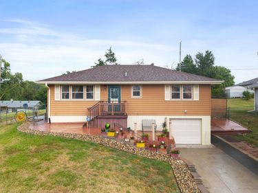 4913 N 58 Street, Omaha, NE 68104