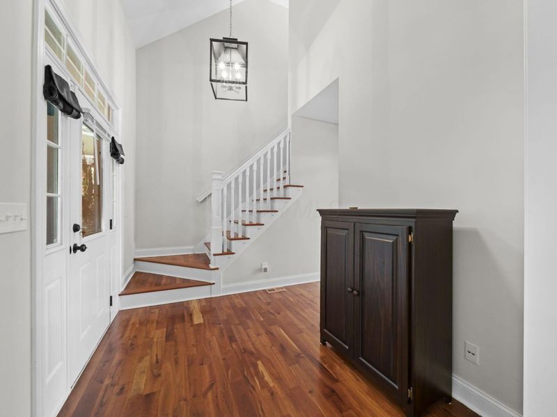 100 Autumn Rush Court, Columbus, OH 43230 Photo 5