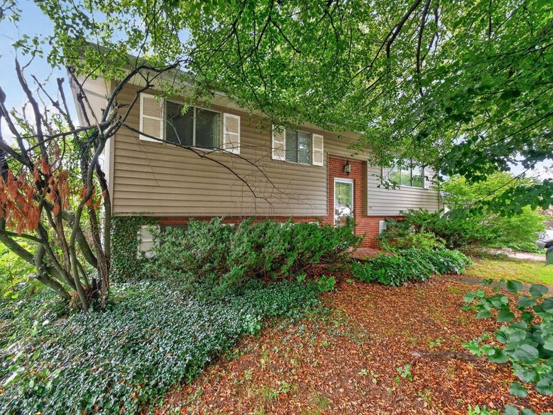 103 Bishop Drive , Westerville, OH 43081 Photo 2
