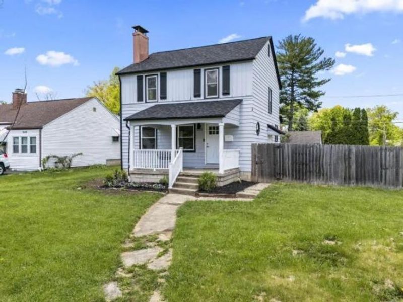 1676 E Lakeview Avenue, Columbus, OH 43224 Photo 2