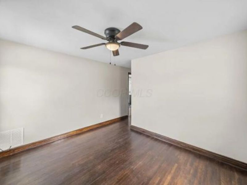 1676 E Lakeview Avenue, Columbus, OH 43224 Photo 39