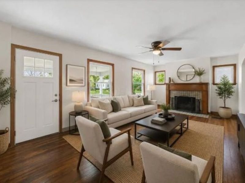 1676 E Lakeview Avenue, Columbus, OH 43224 Photo 6