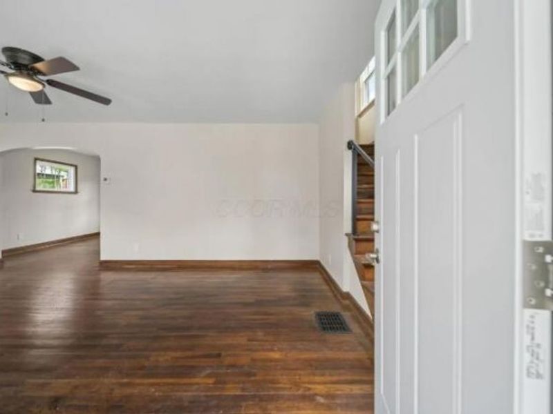 1676 E Lakeview Avenue, Columbus, OH 43224 Photo 8
