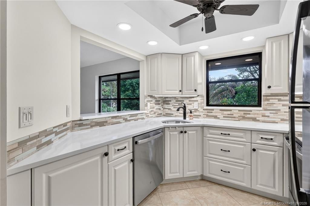 211 SW South River Drive, Unit 203, Stuart, FL 34997 Photo