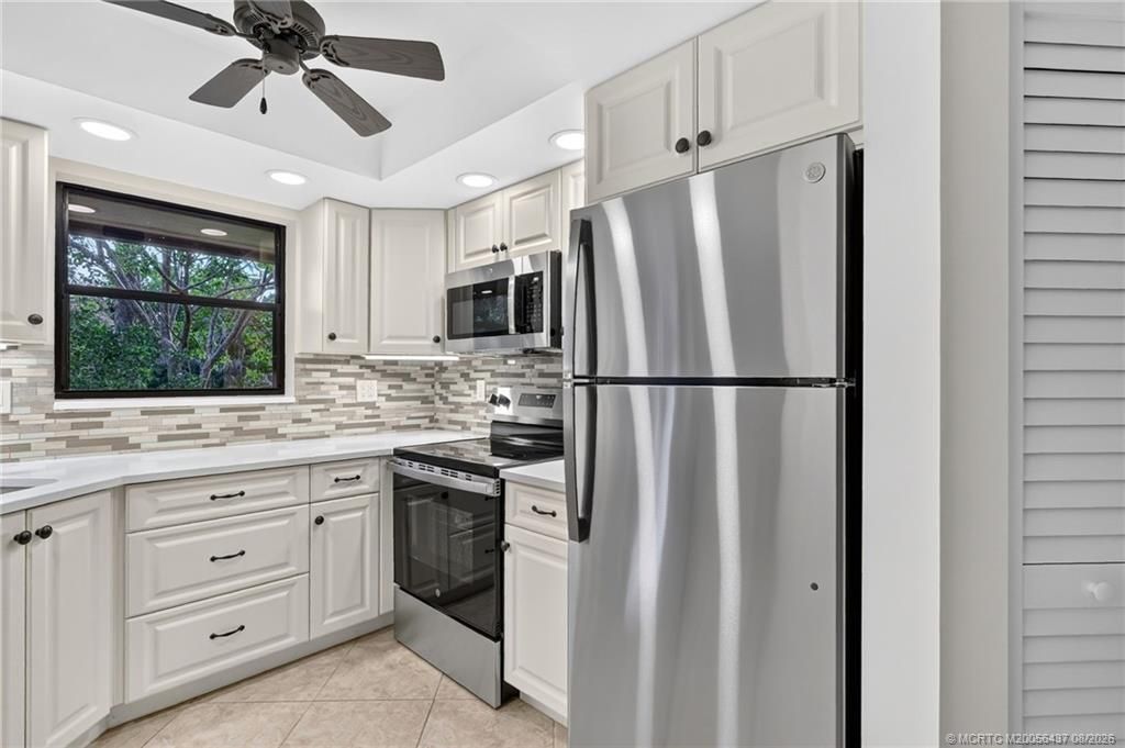211 SW South River Drive, Unit 203, Stuart, FL 34997 Photo
