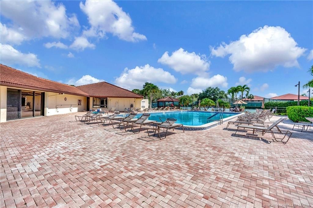 211 SW South River Drive, Unit 203, Stuart, FL 34997 Photo