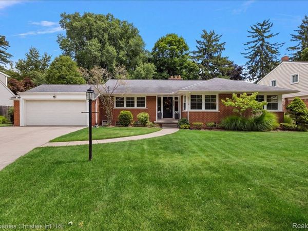 925 Westchester Way, Birmingham, Mi 48009