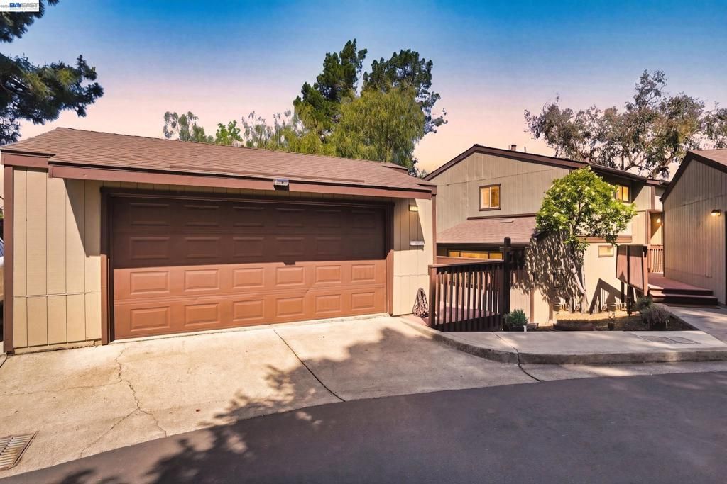 23004 Avis Ln, Hayward, CA 94541 Main Photo