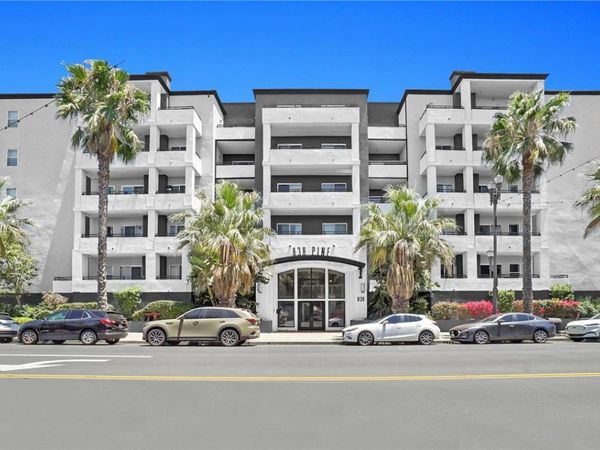 838 Pine Avenue, Unit 408, Long Beach, CA 90813
